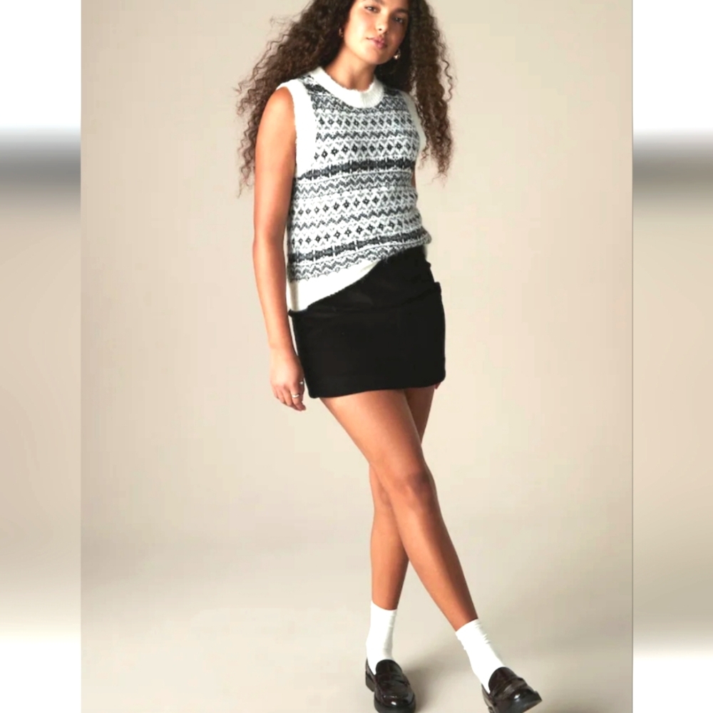 Aritzia Black Mini Skirt